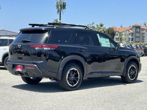 2025 Nissan Pathfinder Rock Creek 4WD