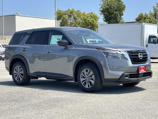 2025 Nissan Pathfinder S FWD
