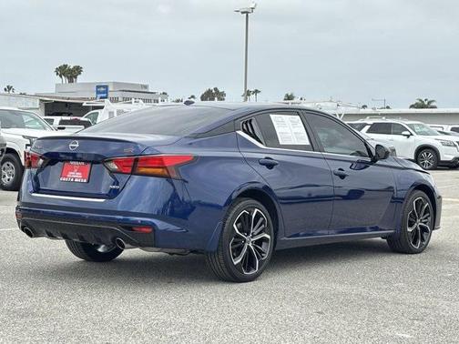 2023 Nissan Altima SR Intelligent AWD