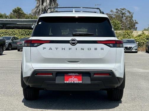 2025 Nissan Pathfinder SV FWD