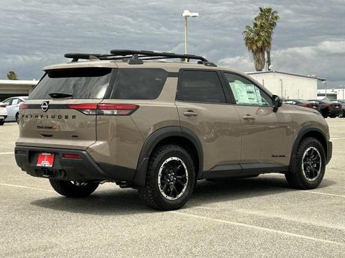 2025 Nissan Pathfinder Rock Creek 4WD