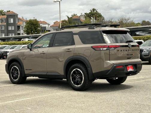 2025 Nissan Pathfinder Rock Creek 4WD