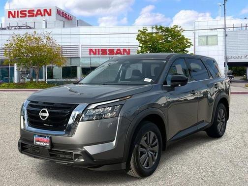 2025 Nissan Pathfinder S FWD
