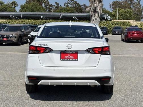 2025 Nissan Versa 1.6 SV