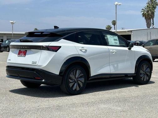 2025 Nissan ARIYA EVOLVE+