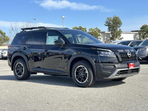 2025 Nissan Pathfinder Rock Creek 4WD