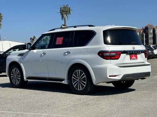 2022 Nissan Armada SV