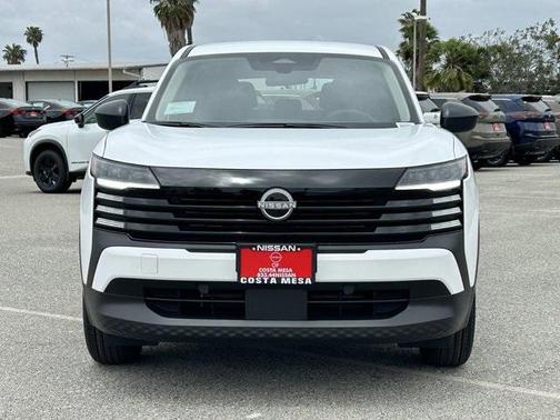2025 Nissan Kicks S