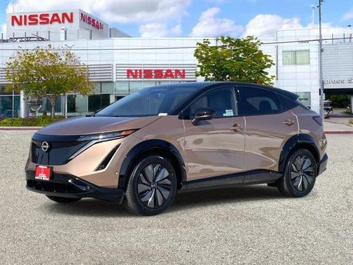 2025 Nissan ARIYA PLATINUM+