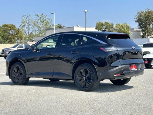 2025 Nissan Murano SV