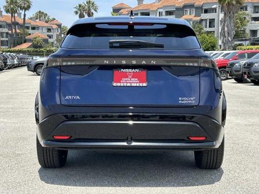 2025 Nissan ARIYA EVOLVE+