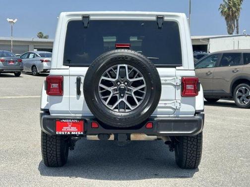 2024 Jeep Wrangler 4-Door Sahara 4x4