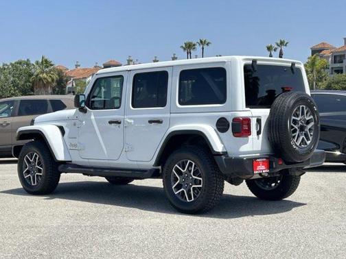 2024 Jeep Wrangler 4-Door Sahara 4x4