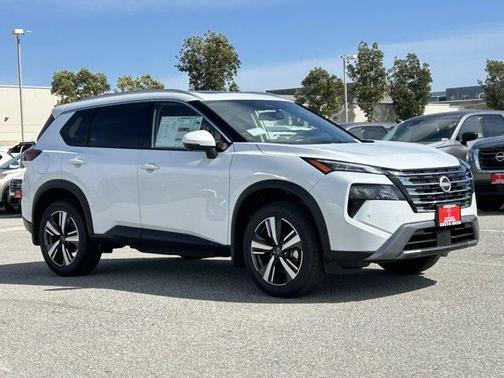 2025 Nissan Rogue SL