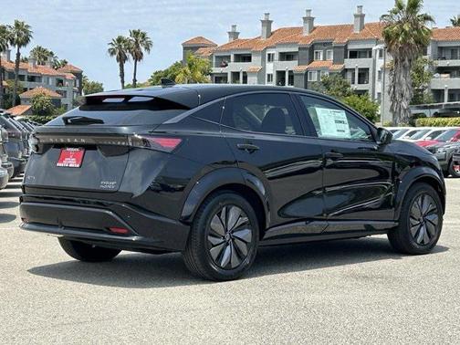 2025 Nissan ARIYA EVOLVE+