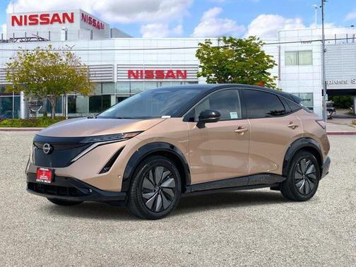 2025 Nissan ARIYA PLATINUM+