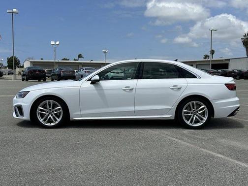 2022 Audi A4 45 S line Premium Plus
