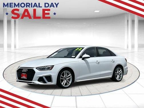 2022 Audi A4 45 S line Premium Plus