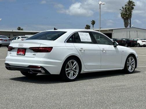 2022 Audi A4 45 S line Premium Plus