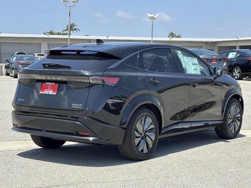 2025 Nissan ARIYA EVOLVE+