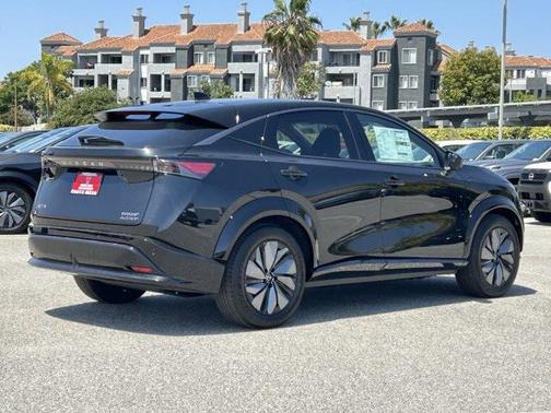 2025 Nissan ARIYA EVOLVE+