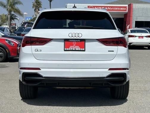 2020 Audi Q3 45 S line Prestige