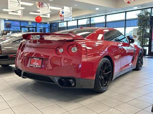 2010 Nissan GT-R Premium