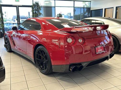 2010 Nissan GT-R Premium