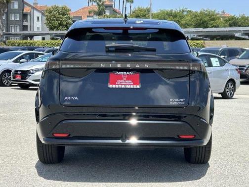 2025 Nissan ARIYA EVOLVE+