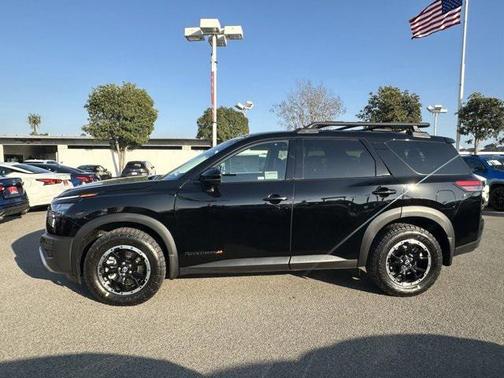 2025 Nissan Pathfinder Rock Creek 4WD
