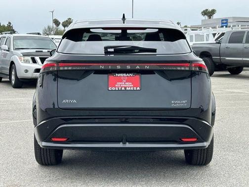 2025 Nissan ARIYA EVOLVE+