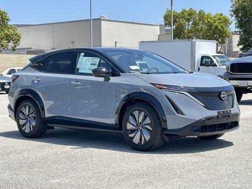 2025 Nissan ARIYA EVOLVE+
