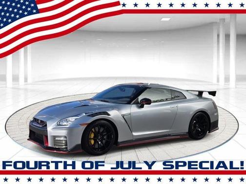 2023 Nissan GT-R NISMO Dual-clutch 6-Speed Transmission