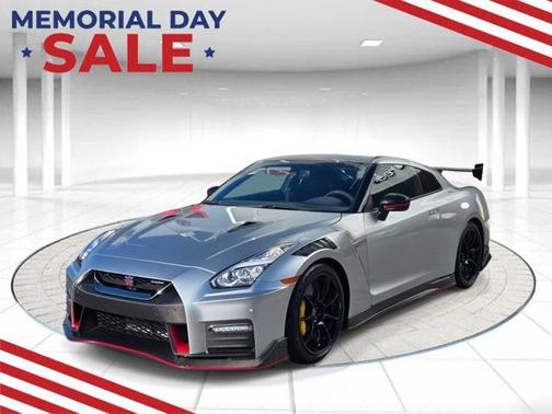 2023 Nissan GT-R NISMO Dual-clutch 6-Speed Transmission