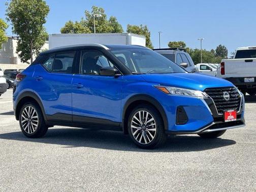 2022 Nissan Kicks SV