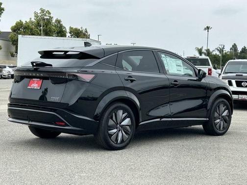 2025 Nissan ARIYA EVOLVE+
