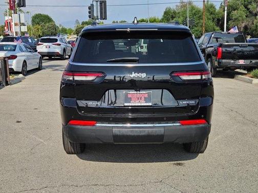 2023 Jeep Grand Cherokee L Laredo