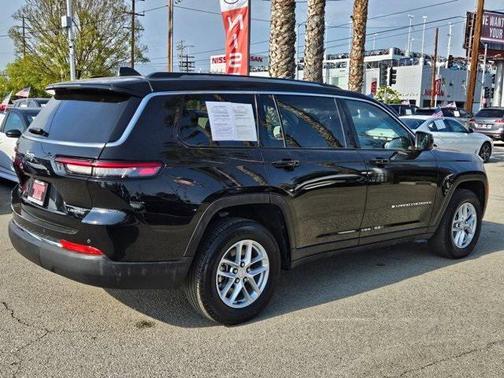2023 Jeep Grand Cherokee L Laredo