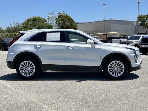 2024 Cadillac XT4 Luxury