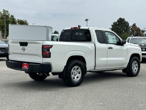 2025 Nissan Frontier S