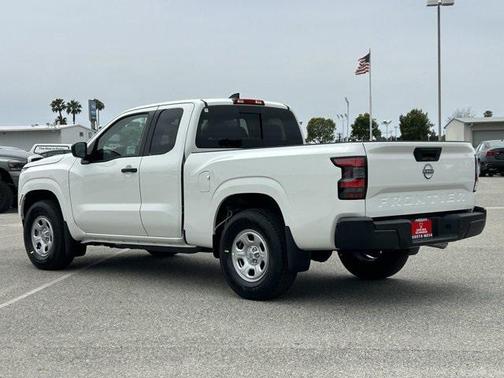 2025 Nissan Frontier S