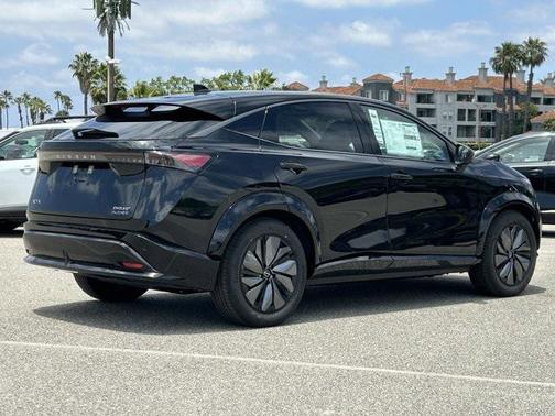 2025 Nissan ARIYA EVOLVE+