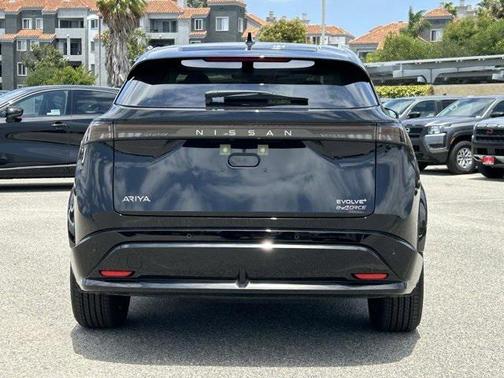 2025 Nissan ARIYA EVOLVE+