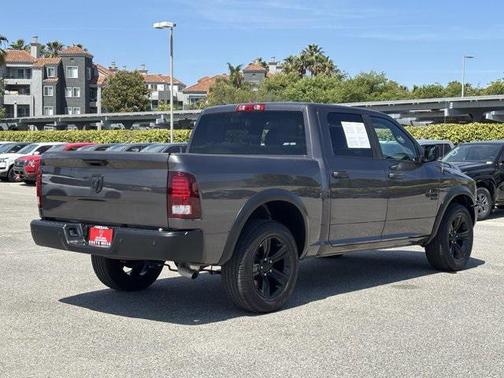 2024 RAM 1500 Classic Warlock Crew Cab 4x2 5'7' Box