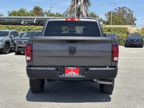 2024 RAM 1500 Classic Warlock Crew Cab 4x2 5'7' Box