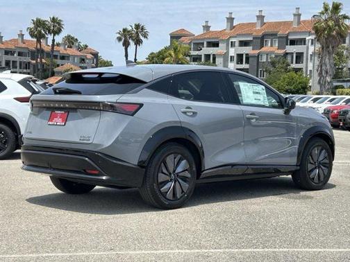 2025 Nissan ARIYA EVOLVE+