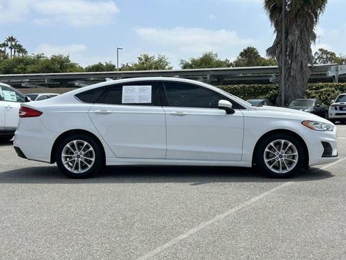 2020 Ford Fusion Hybrid SE