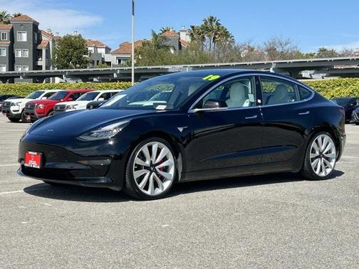 2019 Tesla Model 3 Performance