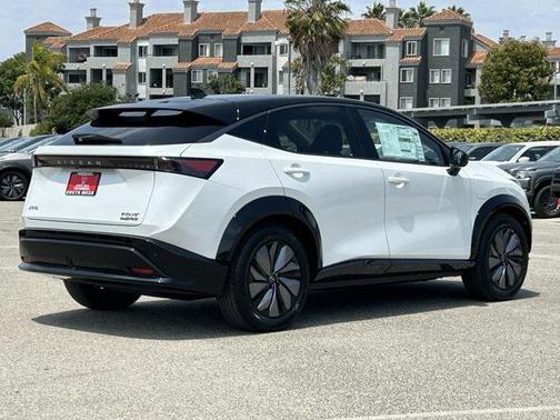 2025 Nissan ARIYA EVOLVE+