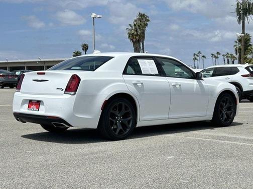 2021 Chrysler 300 S
